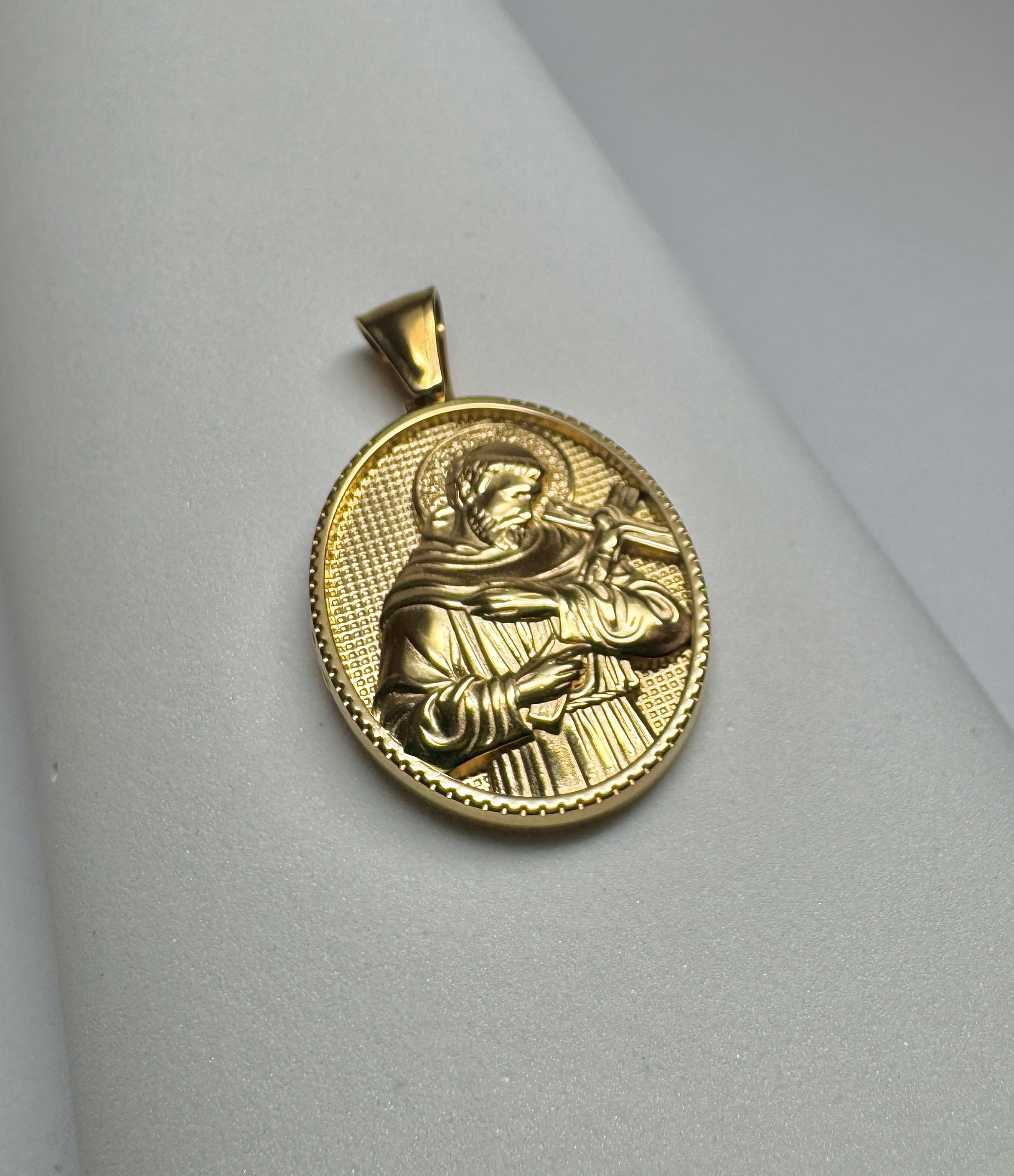 Dije San Francisco de Asis